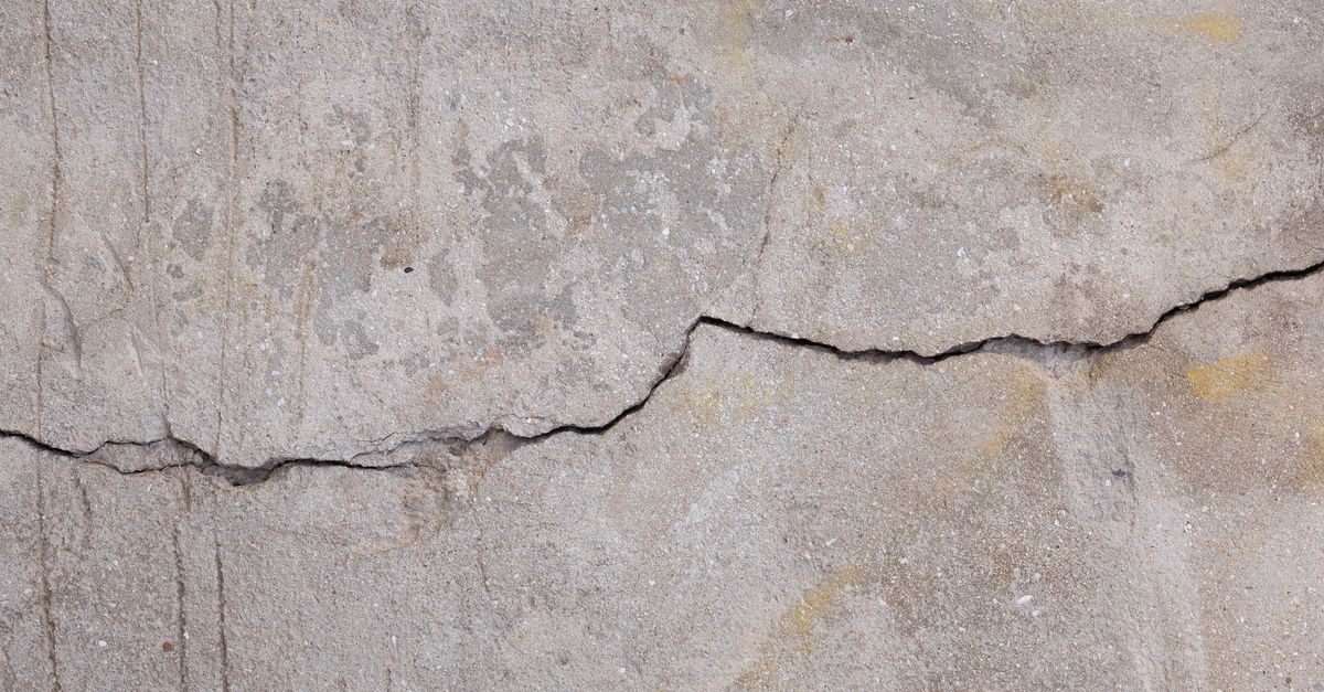 Risse im Beton reparieren: So wird Ihre Betonfläche wieder stabil und schön