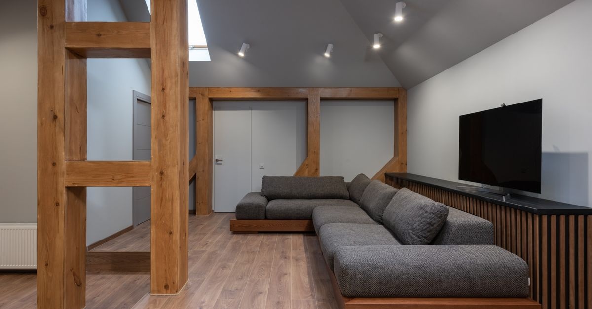 Wohnzimmer mit Holzmöbeln gestalten: Natürliche Wärme und zeitloser Stil für dein Zuhause