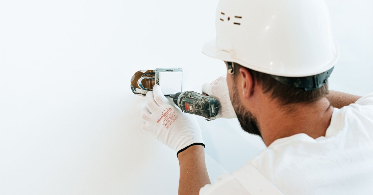 Gipskartonplatten richtig verschrauben: So gelingt eine stabile und makellose Wand